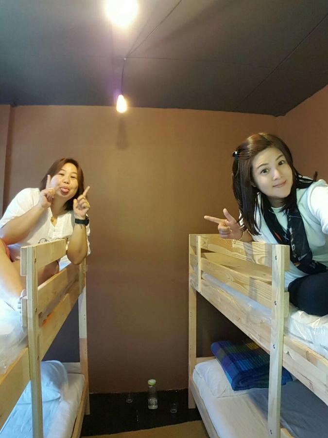 Hostel Pickbaan Lamphun Exterior foto