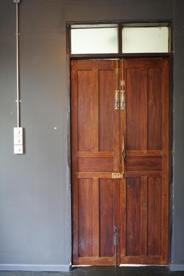 Hostel Pickbaan Lamphun Exterior foto