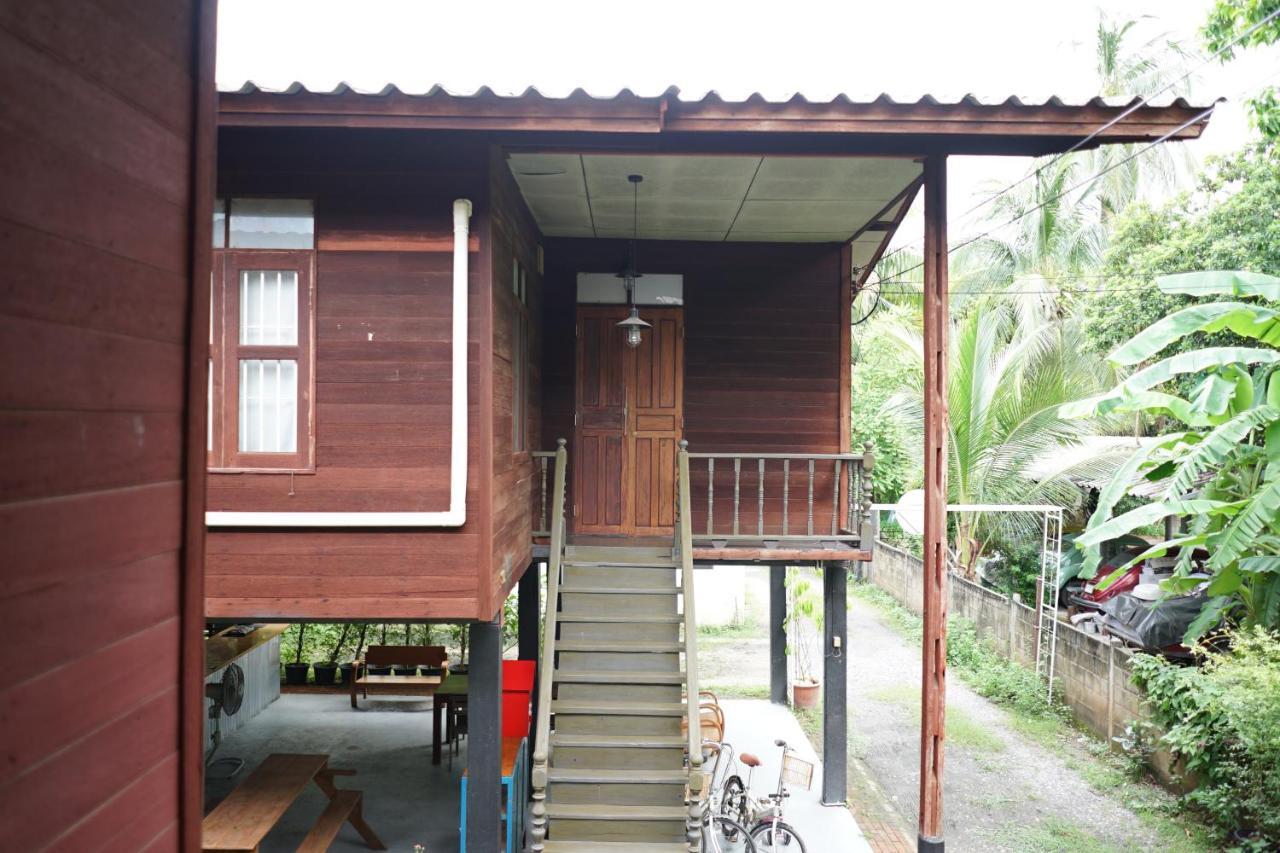 Hostel Pickbaan Lamphun Exterior foto